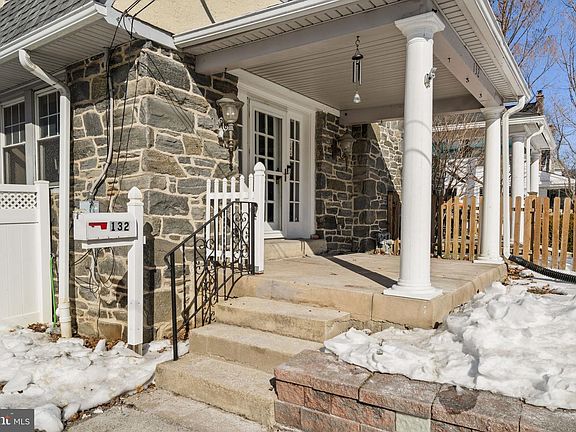 4th image of 132 Linwood Ave