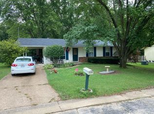 24 Madison Ct, Villa Ridge, MO 63089