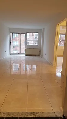 Rented by Bahar Management | media 22