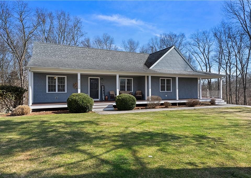 1st image of 135 Sutherland Dr