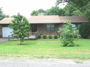 203 Cochran St, New Market, AL 35761