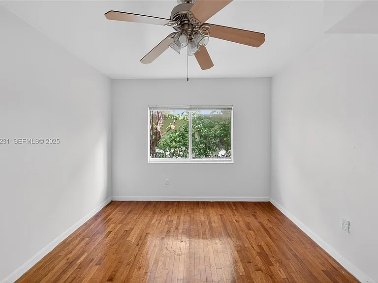 1220 Marseille Dr #5 — Photo 12
