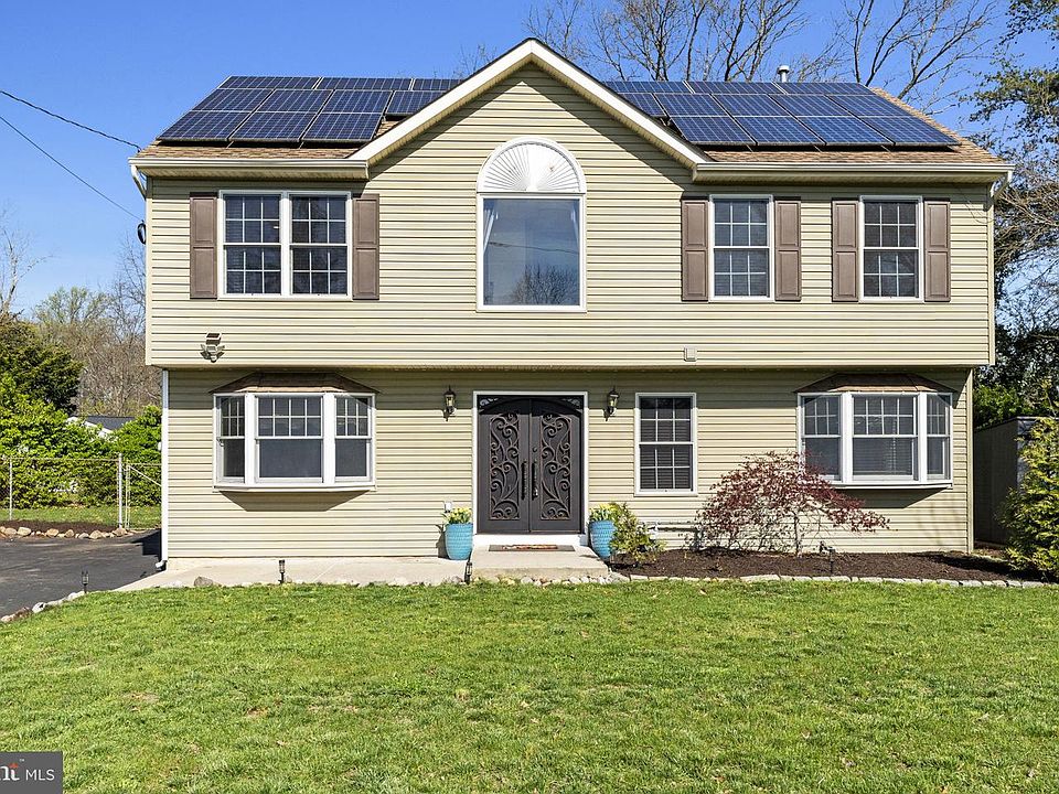 1st image of 329 Maple Rd