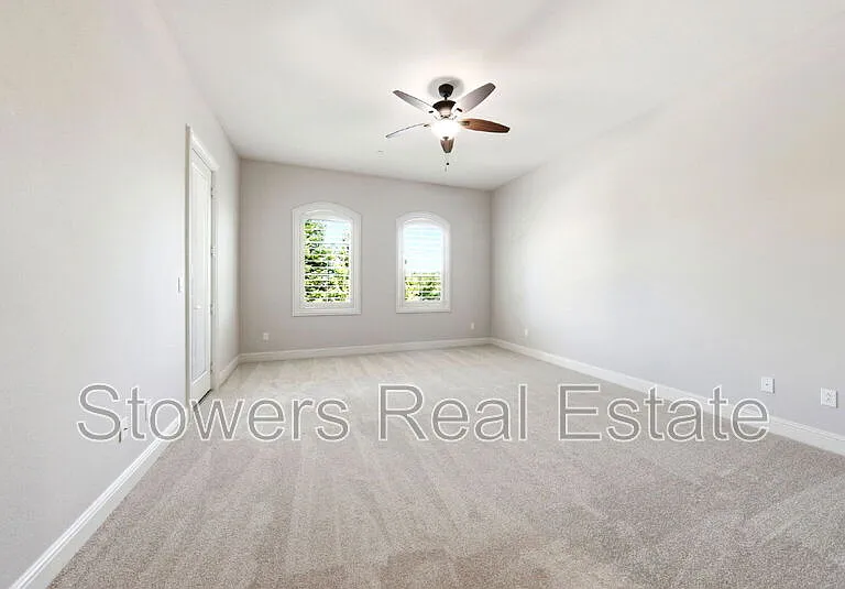 3315 Ashbourne Cir — Photo 45