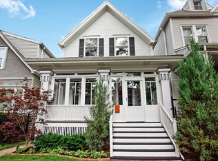 1620 W Berwyn Ave, Chicago, IL 60640