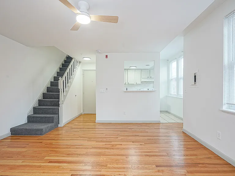 1714 S 4th St #2F — Photo 4
