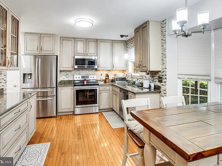 3434 Fort Lyon Dr — Photo 5