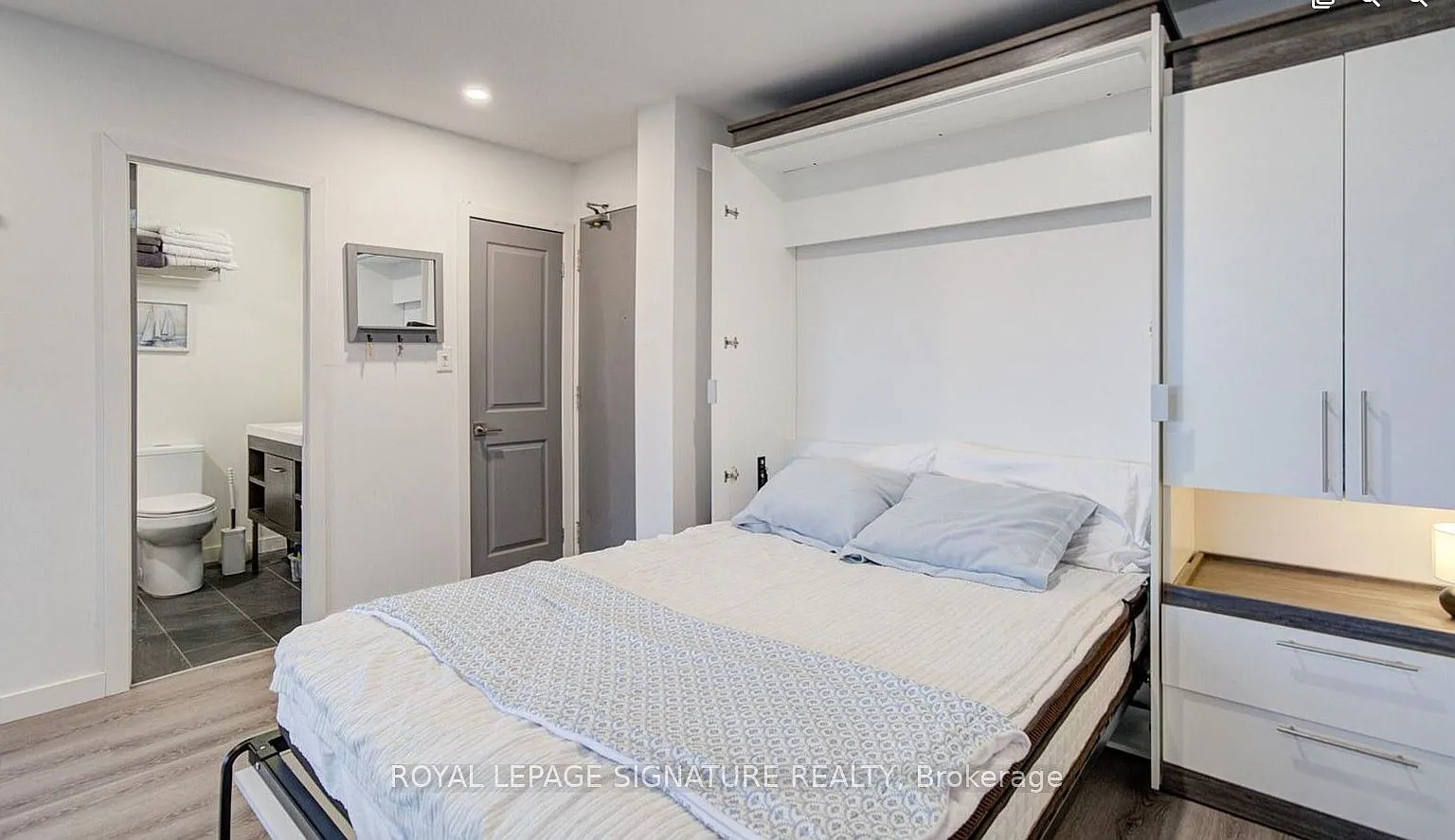 Studio, $2,000 — Photo 4