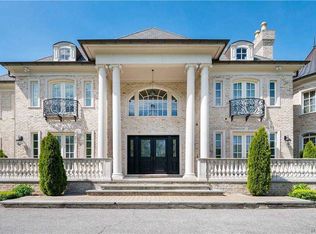 190 Circle Rd, Muttontown, NY 11791