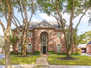 3723 Elkins Rd, Sugar Land, TX 77479