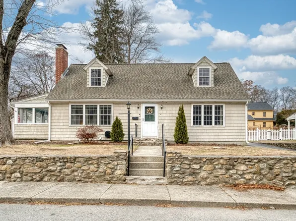 41 Brook St, Northbridge, MA 01534