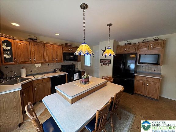 5th image of 3116 Rick Rd