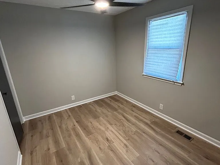 1443 Daniel Rd — Photo 10