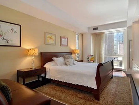 Sold by Corcoran | media 6