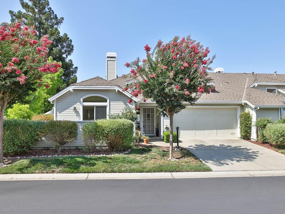 1st image of 7821 Prestwick Cir