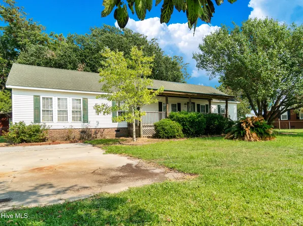 119 Dixon Drive, Newport, NC 28570