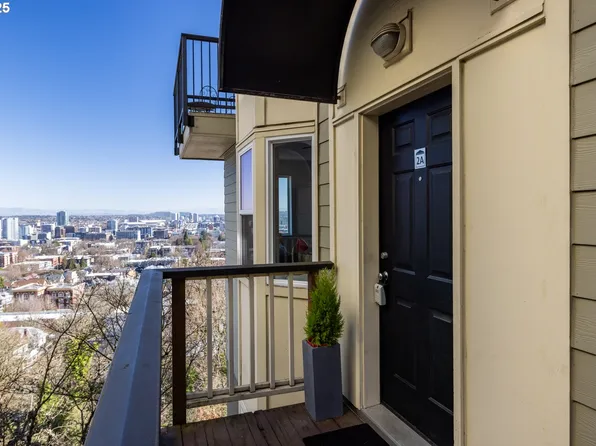 410 NW Uptown Ter APT 2A, Portland, OR 97210