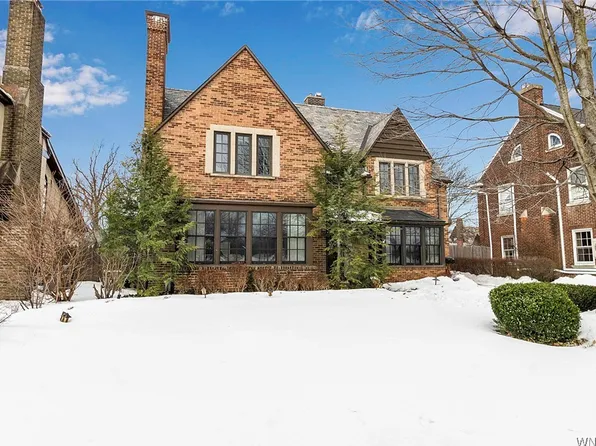 79 Nottingham Ter, Buffalo, NY 14216