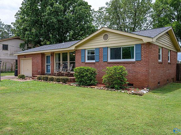 2nd image of 11228 Hillwood Dr SE