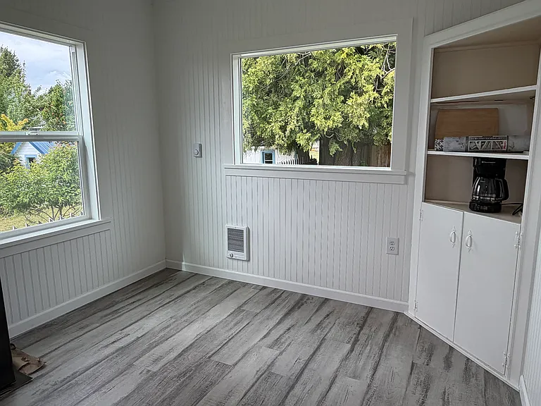235 Columbia St — Photo 17
