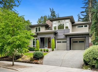 Parishs Garden Trs, Kirkland, WA 98033