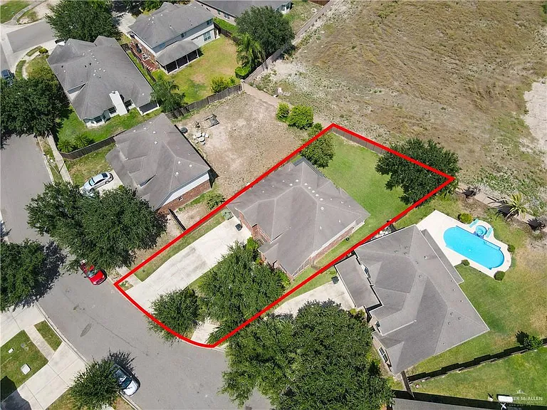 4503 Santa Fabiola St — Photo 30