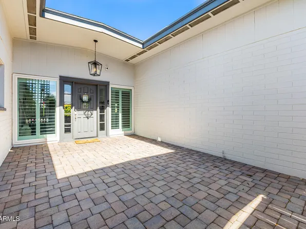 1930 W JOAN DE ARC Avenue, Phoenix, AZ 85029