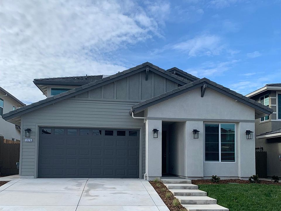 1st image of 1326 Seneca Cir