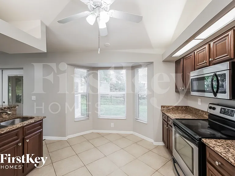 8285 Tahiti Rd — Photo 7