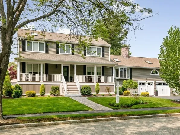 8 Peterson Rd, Peabody, MA 01960