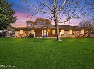 3408 Beach View Dr, Ocean Springs, MS 39564