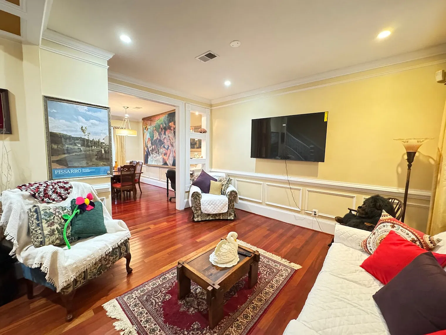4 bed, 2.5 bath, $10,038 — Photo 1