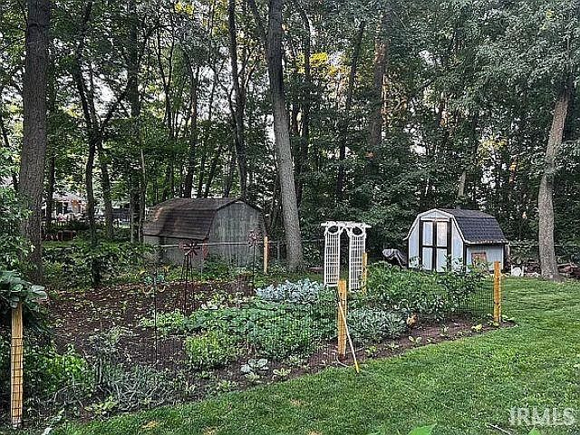 2nd image of 51970 Trenton Woods Dr