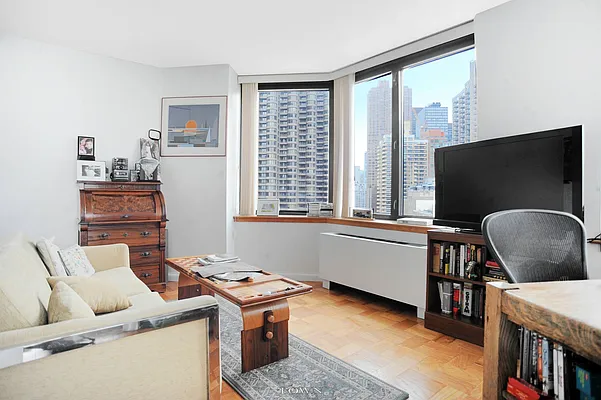 Rented by Town Residential | media 6