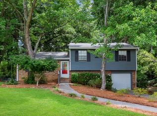 1866 Hillsway, Snellville, GA