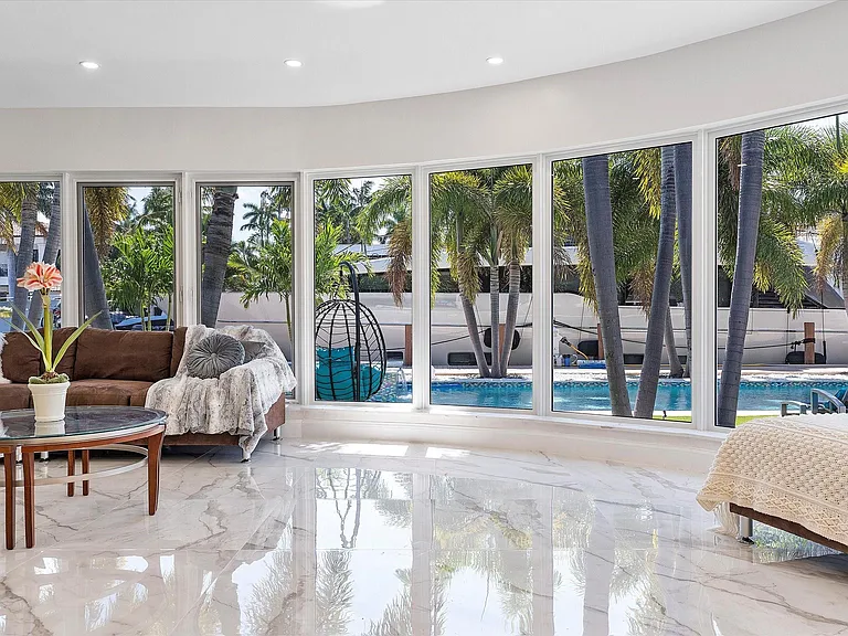 207 Royal Palm Dr — Photo 35
