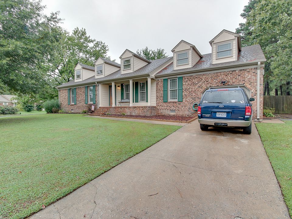 1st image of 1220 Grenadier Dr