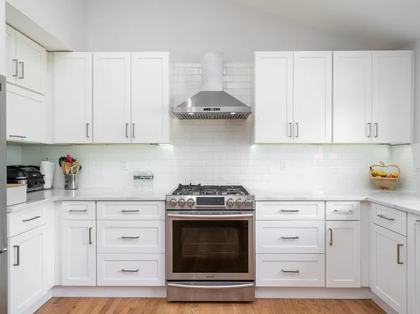 25 Helen Street image 10 of 16