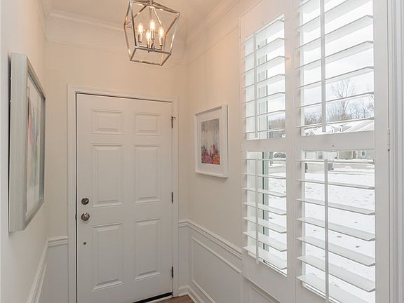 2nd image of 27842 Birchwood Ct