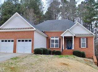 105 Walkers Pond Dr, Villa Rica, GA 30180