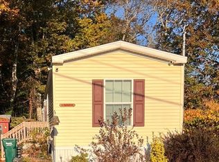 14 Holiday Rd, Holbrook, MA 02343