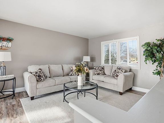 4th image of 368 33rd Avenue Ct
