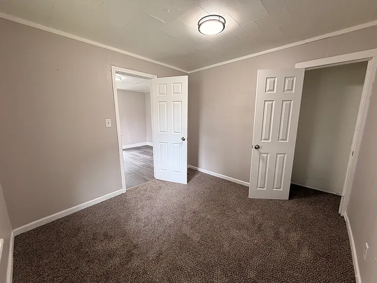 3245 Elm St — Photo 5