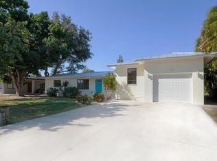 329 Channel Ln, Nokomis, FL 34275