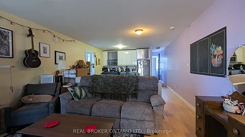 1186 Woodbine Ave #B Photo 1