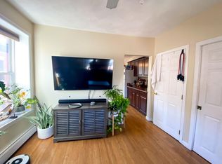 404 Commercial St #4R, Boston, MA 02109