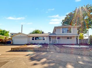 1005 Grissom Ct, Redding, CA 96002