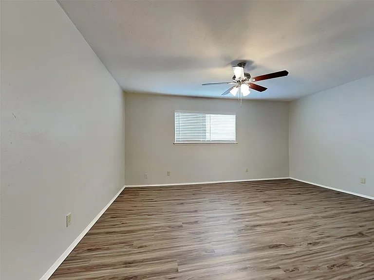 3326 Janwood Ln — Photo 11