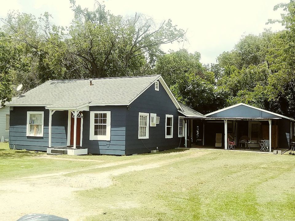 1st image of 130 W Pecan Ln