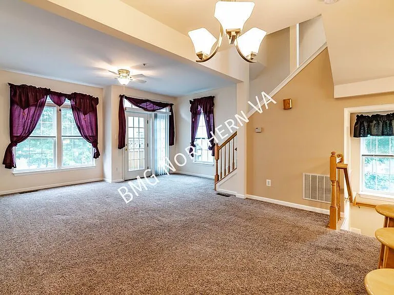 5819 Pearson Ln — Photo 4